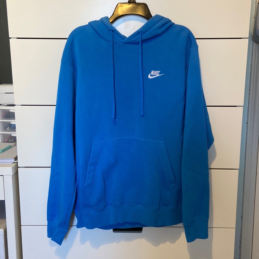 Blue nike sweatshirt size medium